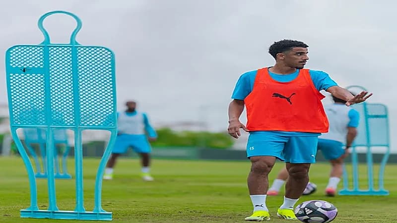 نيوم يخوض أولى ودياته أمام ليفانتي الإسباني