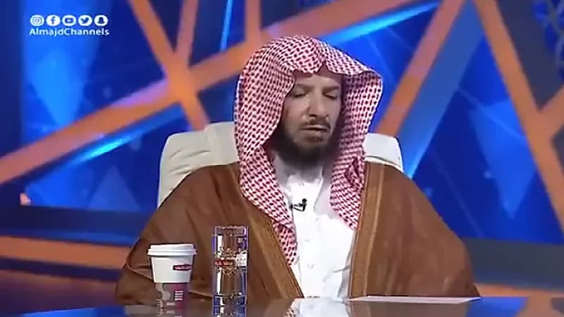 فيديو..سعد الشثري يوجه الشكر لخادم الحرمين في أول ظهور له بعد وفاة والده