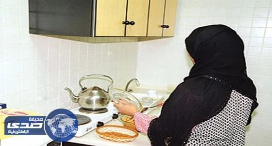 خادمتان آسيويتان يعتديان بالضرب على مواطنة سعودية