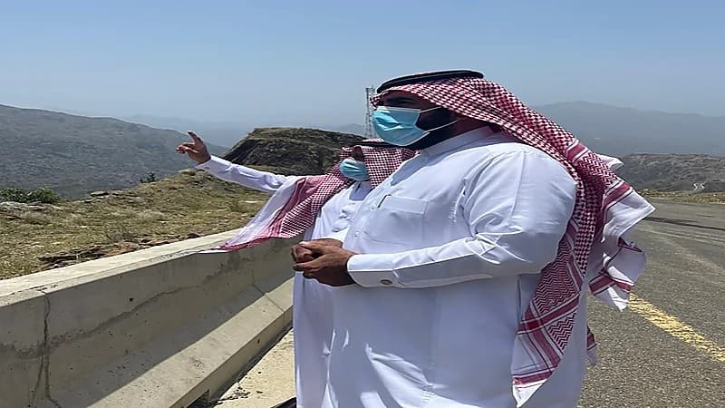 بالصور.. محافظ العيدابي يقوم بجولة تفقدية للخدمات والمشاريع البلدية بالمحافظة ومراكزها