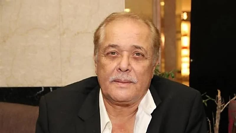 سبب بكاء محمود عبد العزيز على أبواب ماسبيرو في بداية مشواره