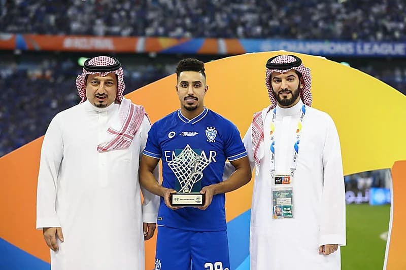 الدوسري وماريجا يفوزان بجائزة أفضل لاعب في نهائي أبطال آسيا