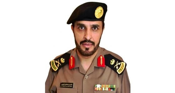 مدير شرطة حائل يقلد عددًا من الضباط رتبهم الجديدة