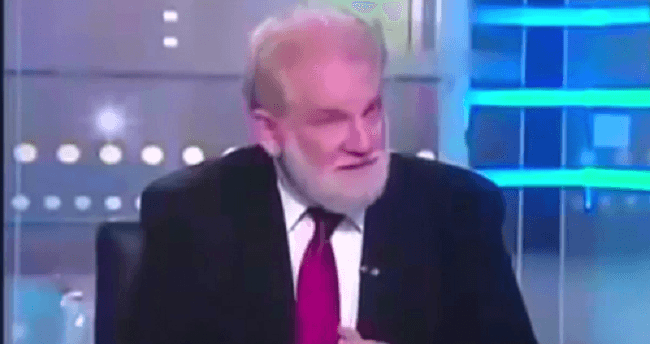 بالفيديو .. أمريكي يروي تفاصيل اعتناقه للإسلام في المملكة ودور السعودية في تغيير حياته