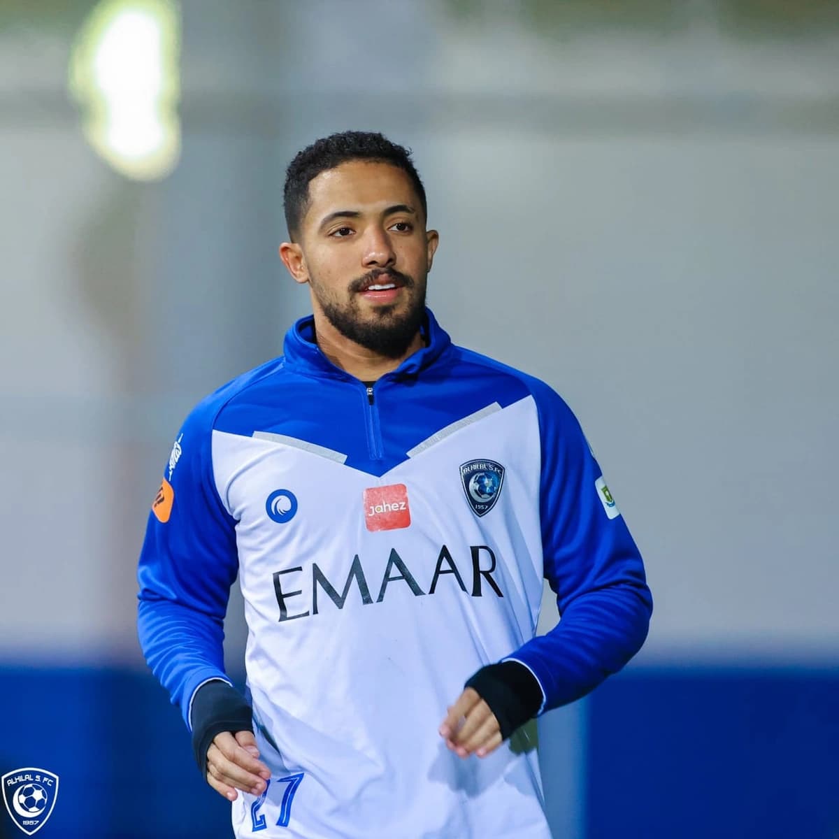 رسالة من " الموارد البشرية " للعاملين في القطاعات العامة والخاصة 