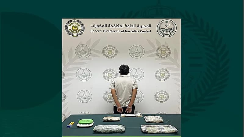 القبض على مواطنين لترويجه 3.6 كيلوجرامات من الحشيش المخدر بالجوف.. فيديو