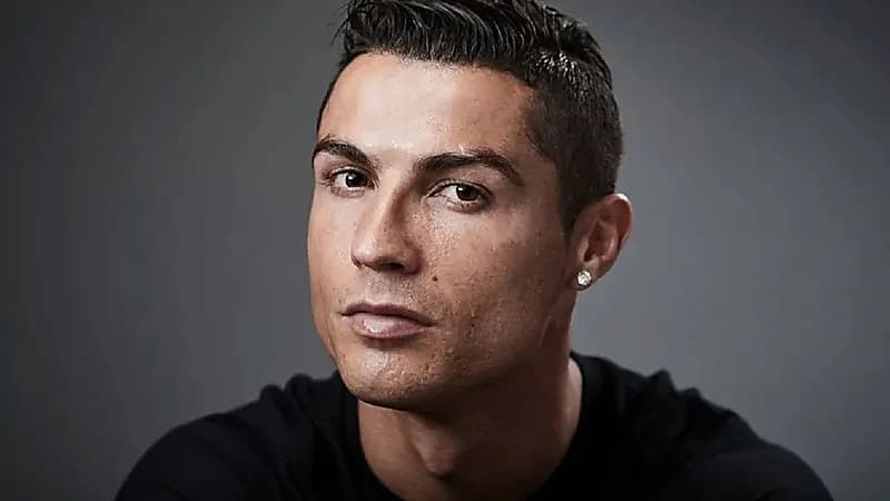 موظفة تختلس 288 ألف يورو من "رونالدو" على مدار 3 أعوام