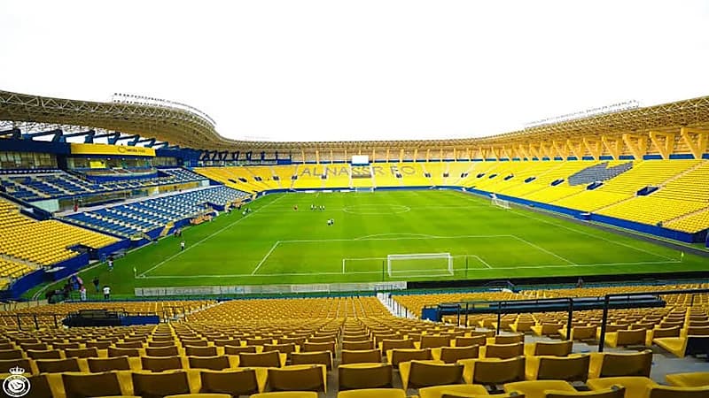 مرسول بارك يترقب احتضان ديربي بين الهلال والنصر