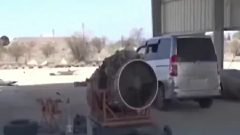 بالفيديو.. ناشطون يمنيون ينددون باتخاذ الحوثيين لمطار صنعاء قاعدة عسكرية