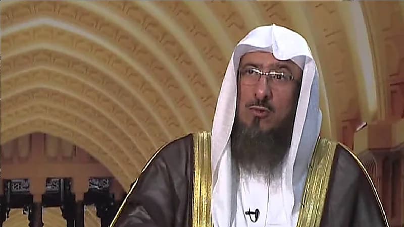 بالفيديو.. حكم طلب الأخت من أخيها فسخ خطبته من فتاة لا تراها مناسبة له