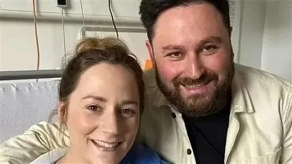 شاهد.. عروس تلد يوم زفافها