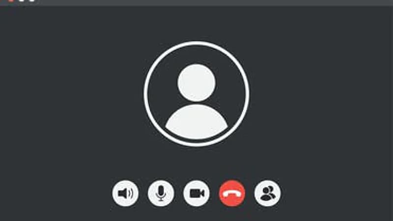 فيديو لامرأة وحبيبها عاريين أونلاين يثير ضجة