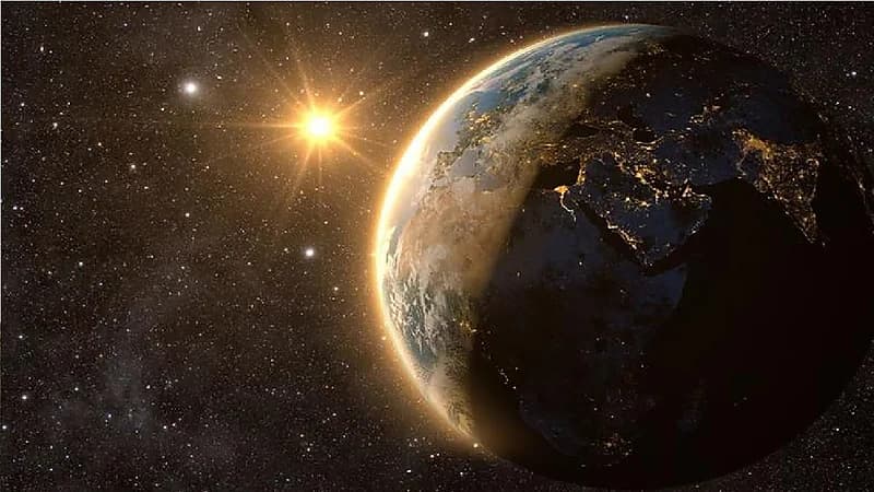 بالفيديو.. مناطق يتساوى فيها طول الليل مع النهار طوال أيام العام