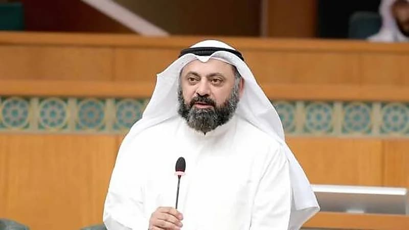 حبس برلماني سابق تدخل وطعن في صلاحيات أمير الكويت
