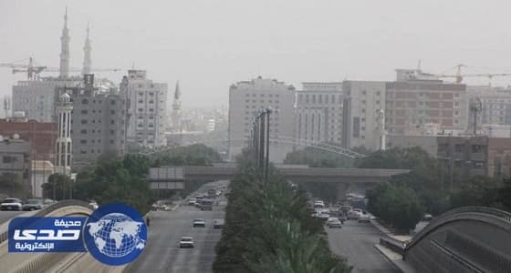 بالصورة.. متشددون يربطون مواطن يمني في عمود إنارة بعدن