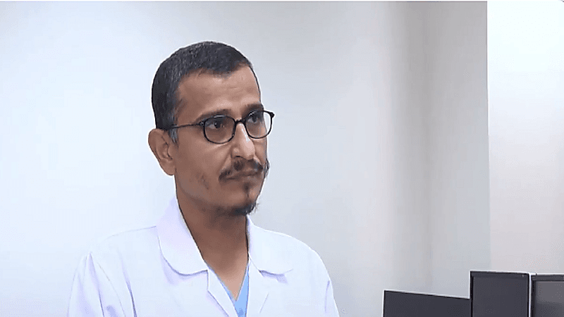 مستشفى الملك فهد التخصصي يجري عملية وصلة في ذراع مواطن بتقنية القسطرة (فيديو)