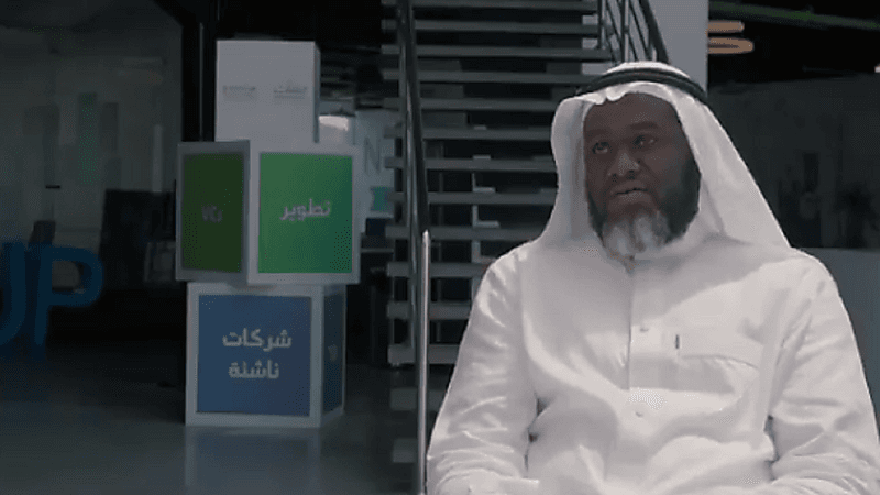 بالفيديو.."هوساوي" يروي تجربة الفقد بسبب "كورونا": أمي وأختي توفيتا واللقاح أنقذ قريبي