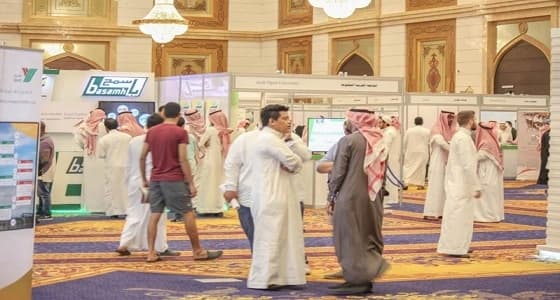 سوق العمل يستقبل 5 آلاف شابة وفتاة بعد تأهليهم في طموح