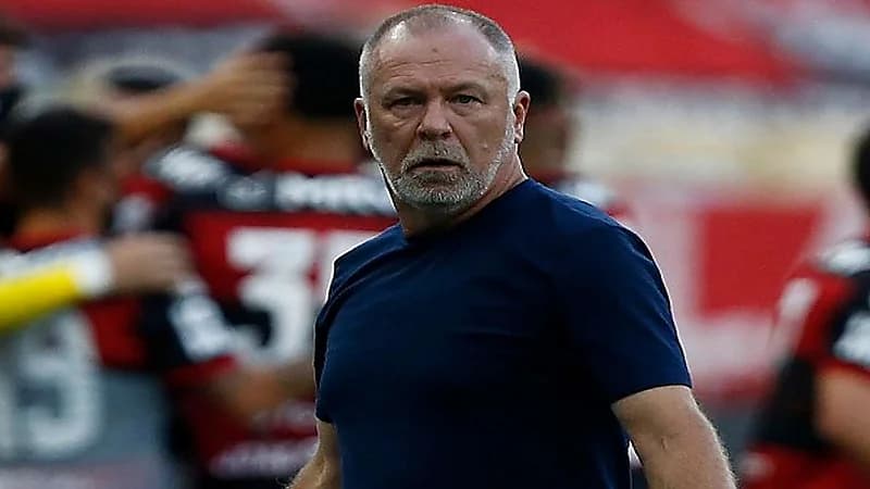 الاتحاد الآسيوي يغرم النصر ومدربه " مينيز "