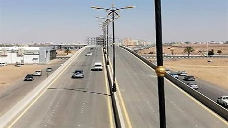 إغلاق جسر الثقبة بطريق الملك خالد لمدة 48 ساعة
