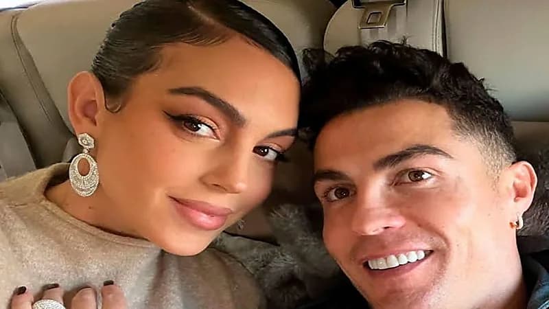 شاهد.. جورجينا تنشر صورة جديدة لها مع رونالدو بأحد المطاعم 