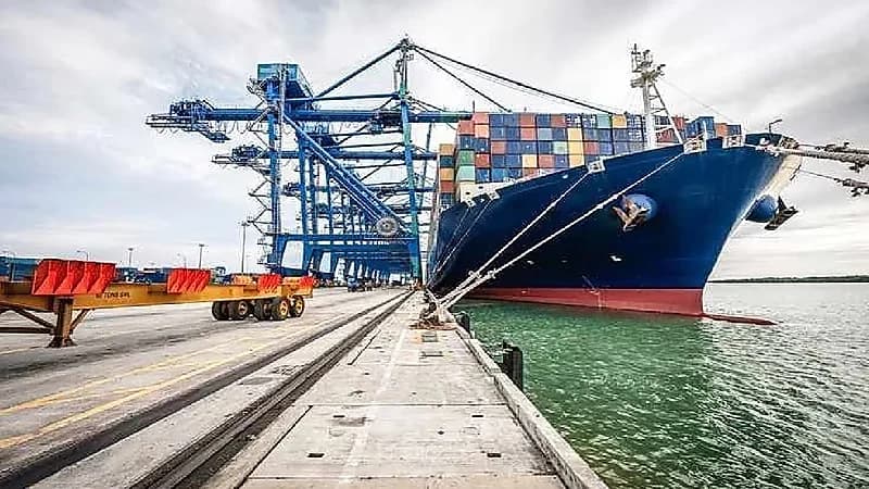 "الجمارك" تقيم مزاد علني لبيع بضائع متروكة