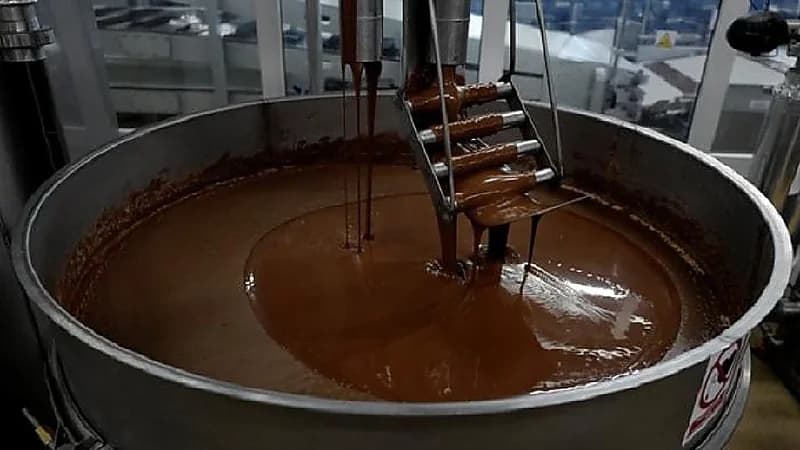 تغريم شركة أمريكية شهيرة بعد سقوط عاملين في صهريج شوكولاته