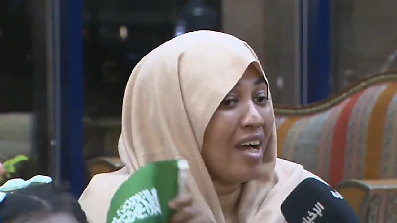 بعدما تخلت عنها سفارتها .. المملكة تجلي أمريكية من السودان (فيديو)