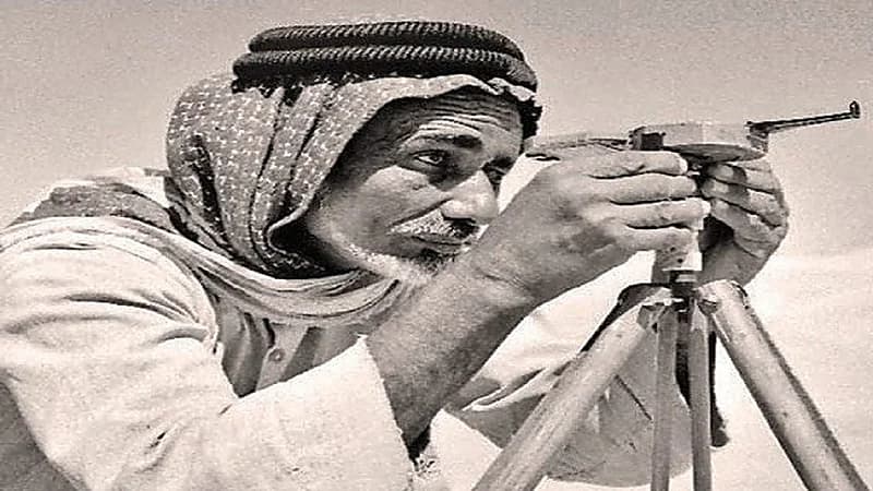 صورة نادرة لأول من ساهم في اكتشاف بئر نفط بالمملكة