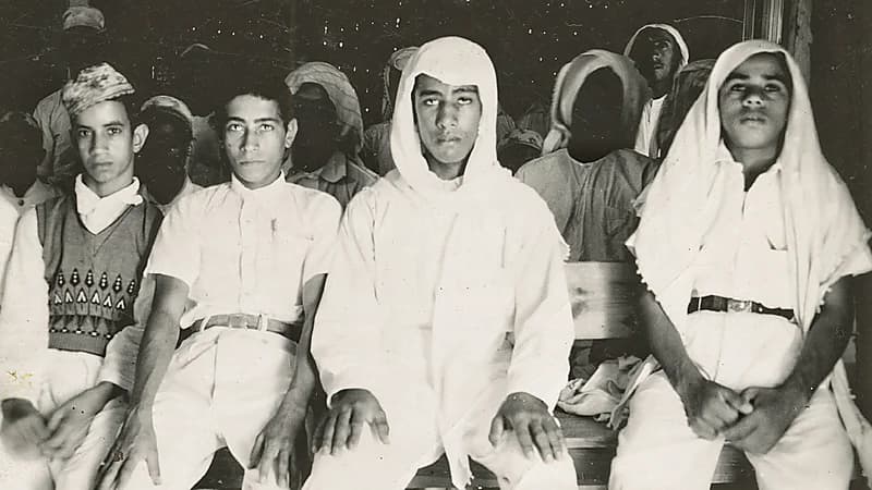 أول مدرسة افتتحتها أرامكو في الخبر قبل 83 عاماً - صور