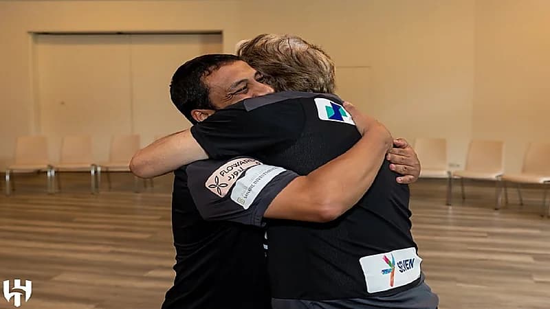 الصحف العالمية تسلط الضوء على عناق الشلهوب وجيسوس