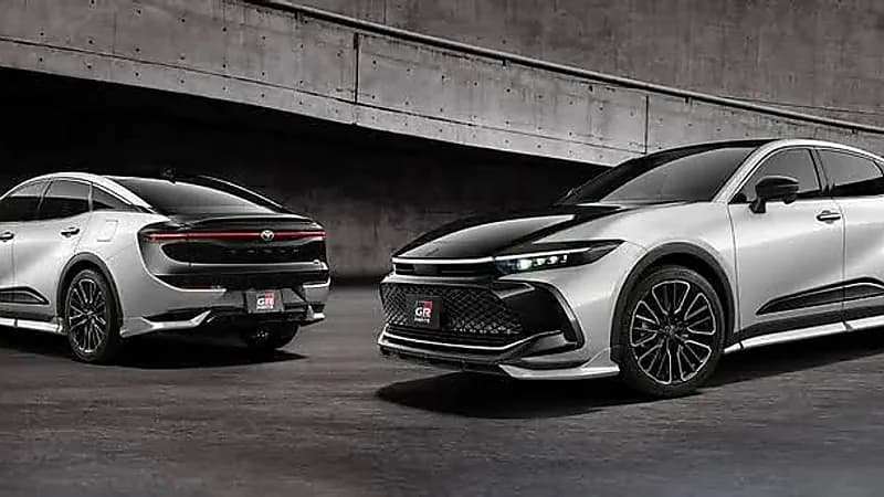 مميزات سيارة تويوتا كراون بريميوم 2023 .. فيديو