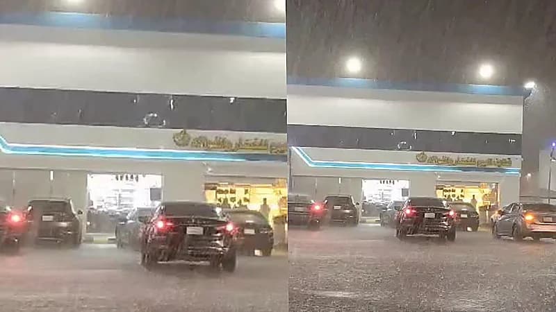 أمطار الخير والبركة تروي حي النزهة بجدة   .. فيديو