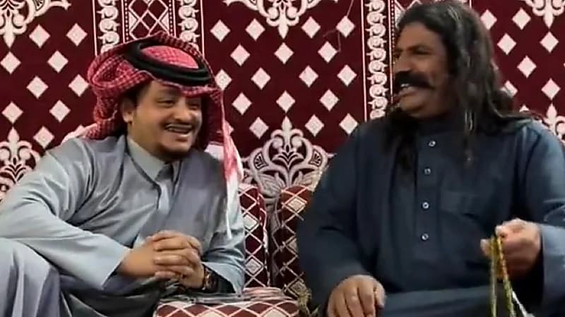 رجل معدد :متزوج أربعة وإذا توفت وحدة منهم مايجي الصبح إلا وأنا عريس .. فيديو