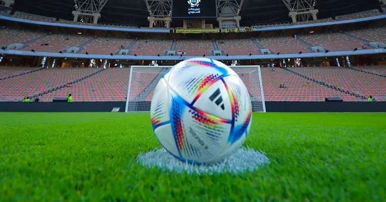 وكيل اللاعبين: أتمنى تخفيض قائمة الأندية إلى 23 لاعباً .. فيديو