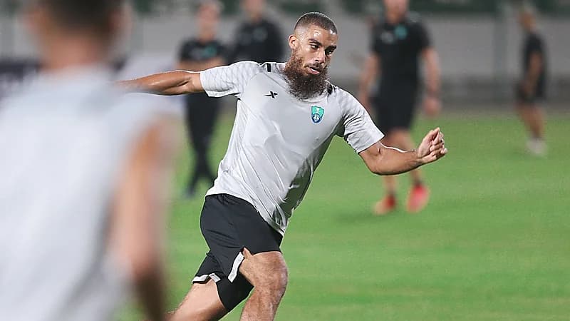 تفاصيل عقد غرابان الذي تسبب في منع الأهلي من التسجيل .. فيديو