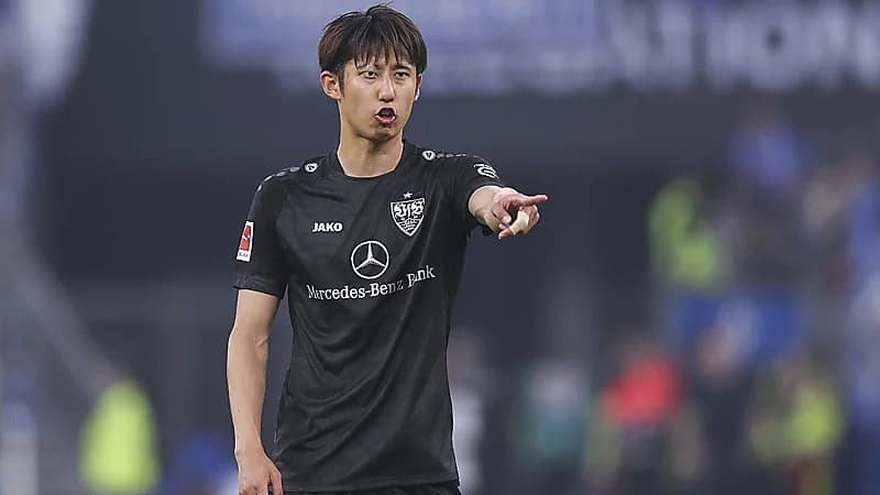 الأهلي ينافس النصر على ضم مدافع ياباني