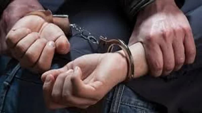 القبض على 11 أشخاص لترويجهم مواد مخدرة في 4 مناطق