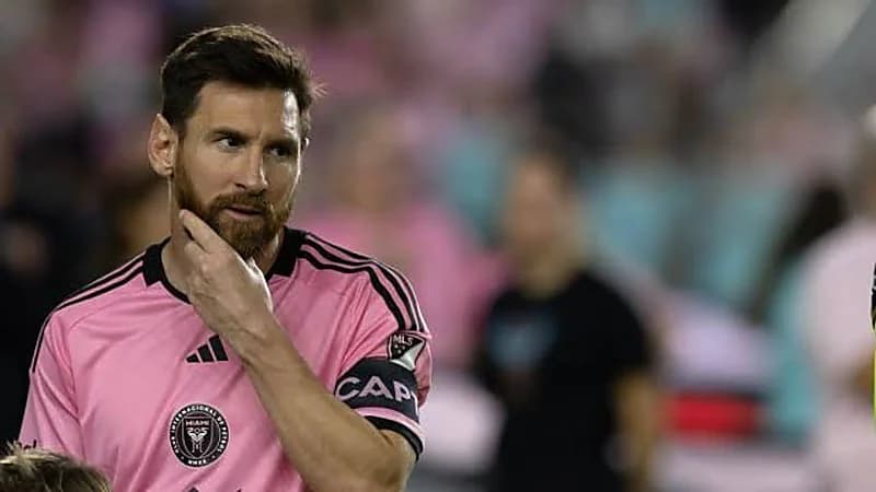 صدمة لميسي بعد احتفال منافسه على طريقة رونالدو  ..  فيديو