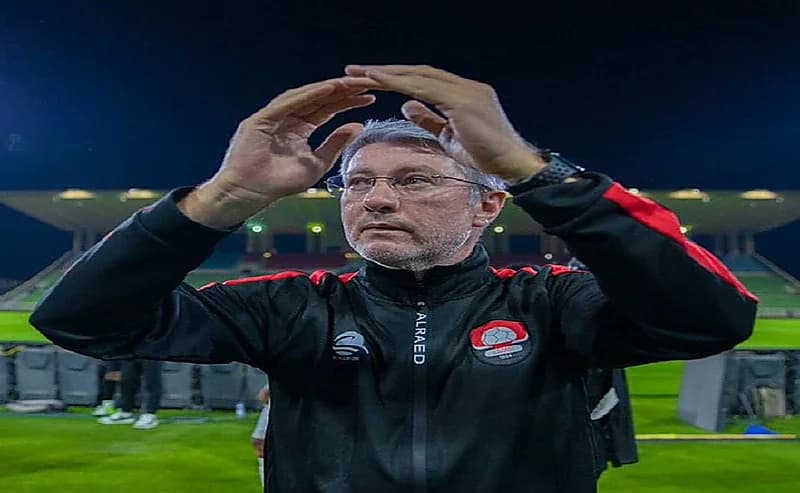 الرائد يُقيل هيلمان ويعين مدربًا مؤقتًا