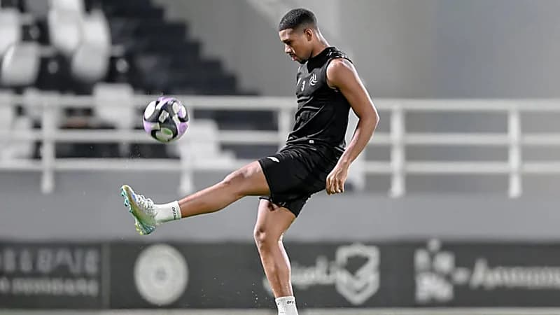 كمارا خارج قائمة الشباب أمام الهلال