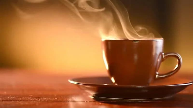 المشروب الساخن قد يكون سلاحك السري ضد الحر