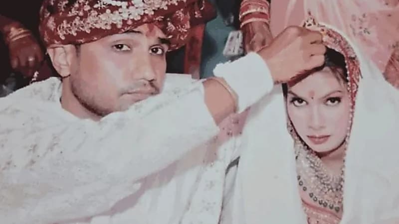 العثور على جثة شابة دُفنت أمام منزل أهل زوجها بعد شهرين من اختفائها