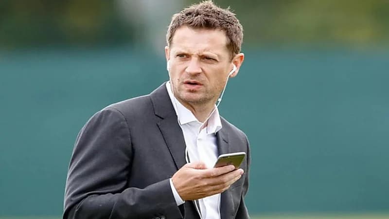 الأهلي يعلن رسميًا إنهاء العلاقة التعاقدية مع المدير الرياضي