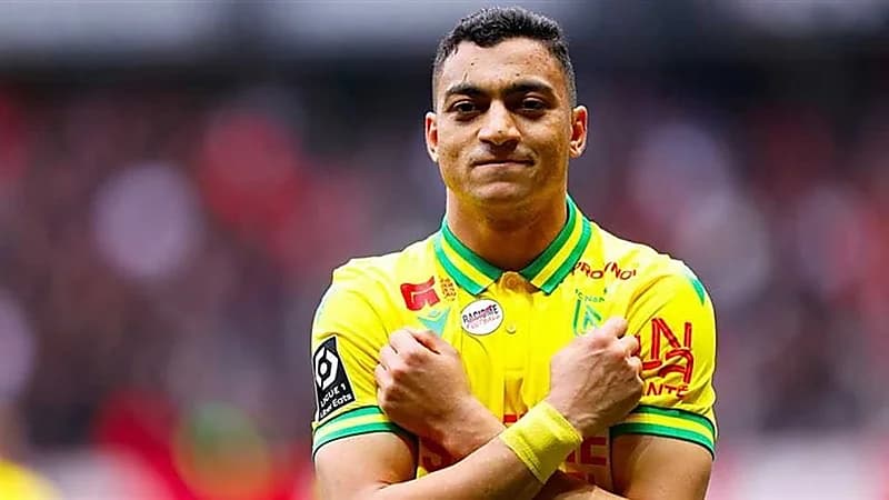 نيوم يقترب من ضم المصري مصطفى محمد