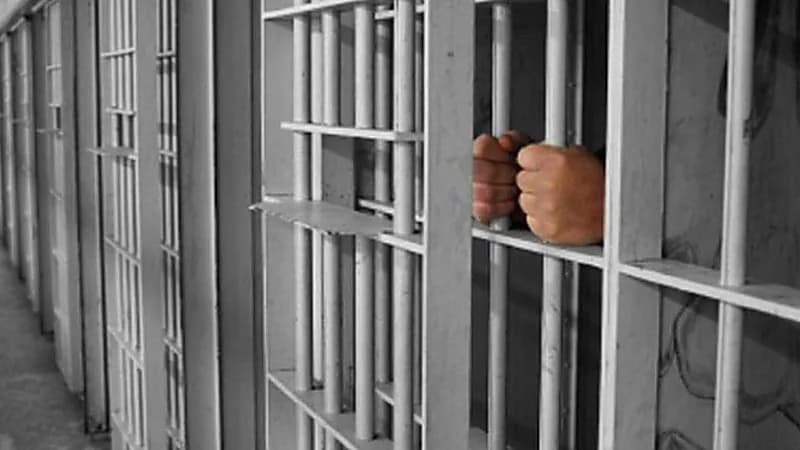 حبس وإبعاد "بدون" بتهمة الإتجار بالمؤثرات العقلية في الكويت