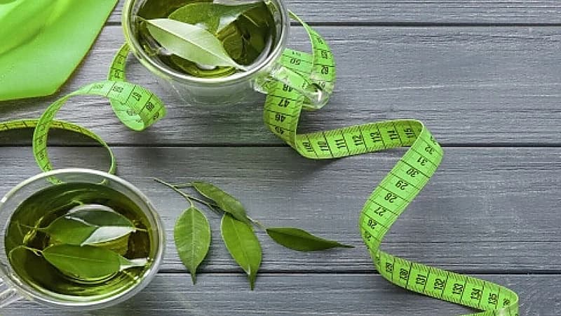 متخصص : الشاي الأخضر يحفّز الحرق لكن بنسبة بسيطة ..فيديو