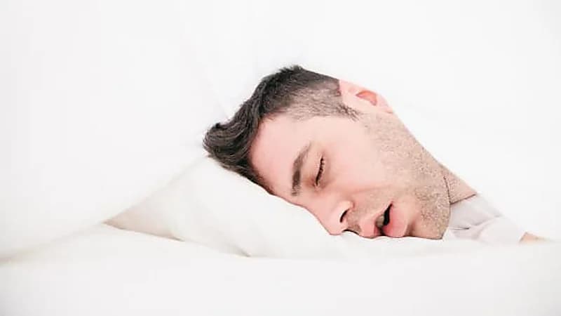 عادات مسائية بسيطة تمنحك نومًا عميقًا وصحة أفضل