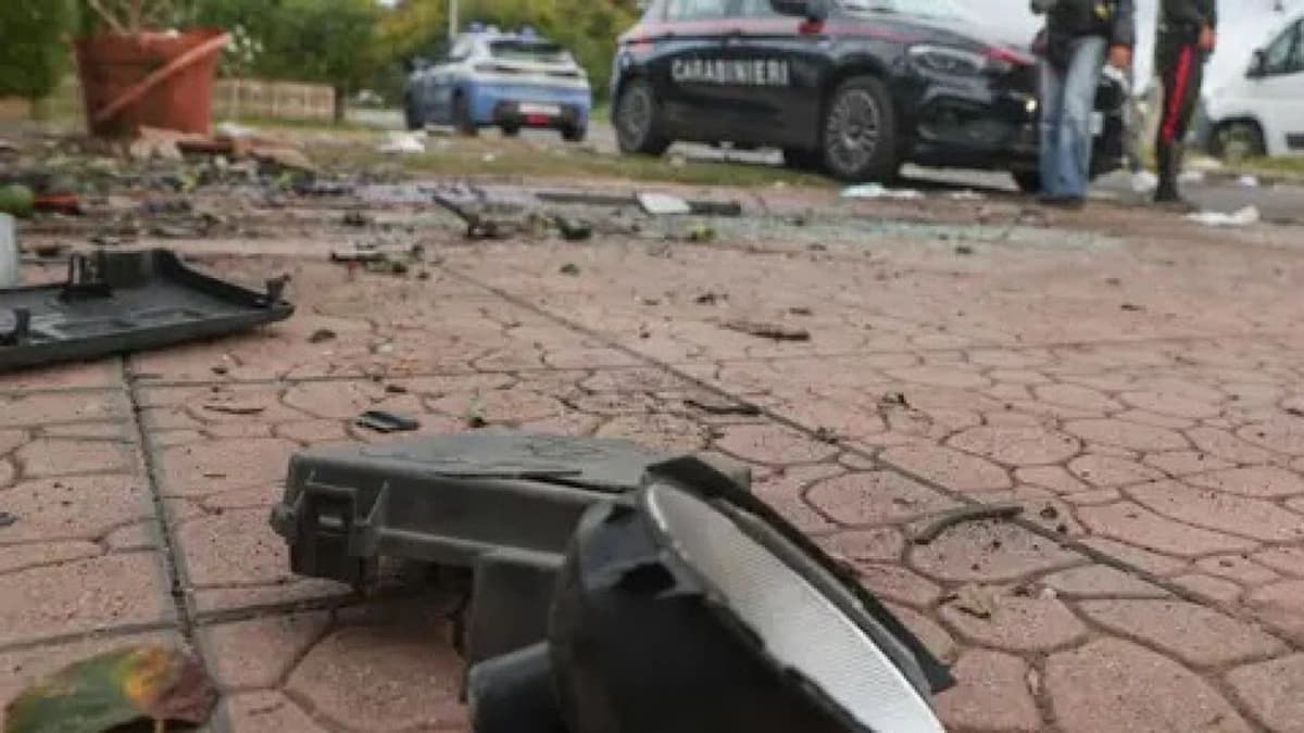 انفجار يستهدف منزل أحد كبار الصحفيين الاستقصائيين .. فيديو