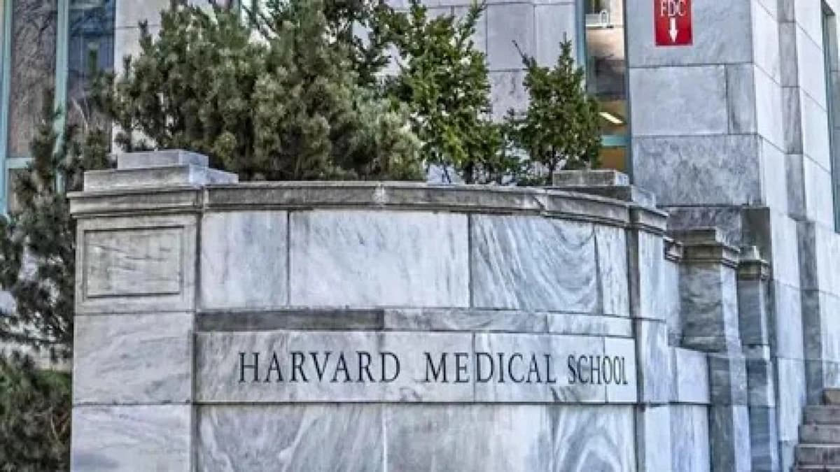 انفجار متعمد في جامعة هارفارد والسلطات تطارد مشتبهين مقنعين